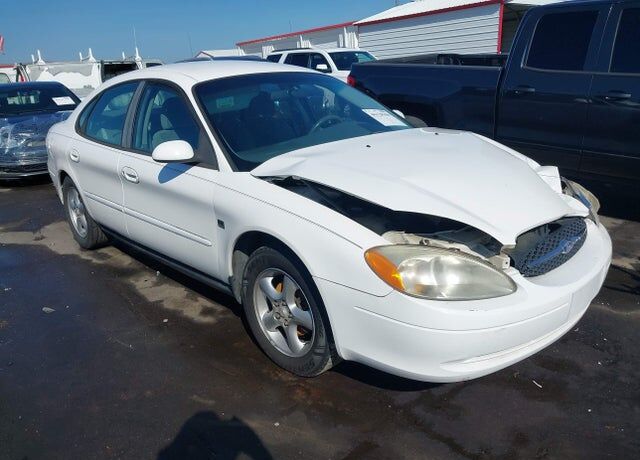2000 FORD Taurus
