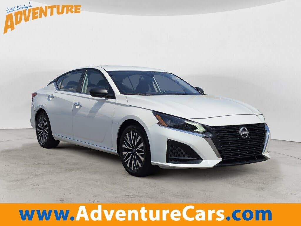 2025 NISSAN Altima