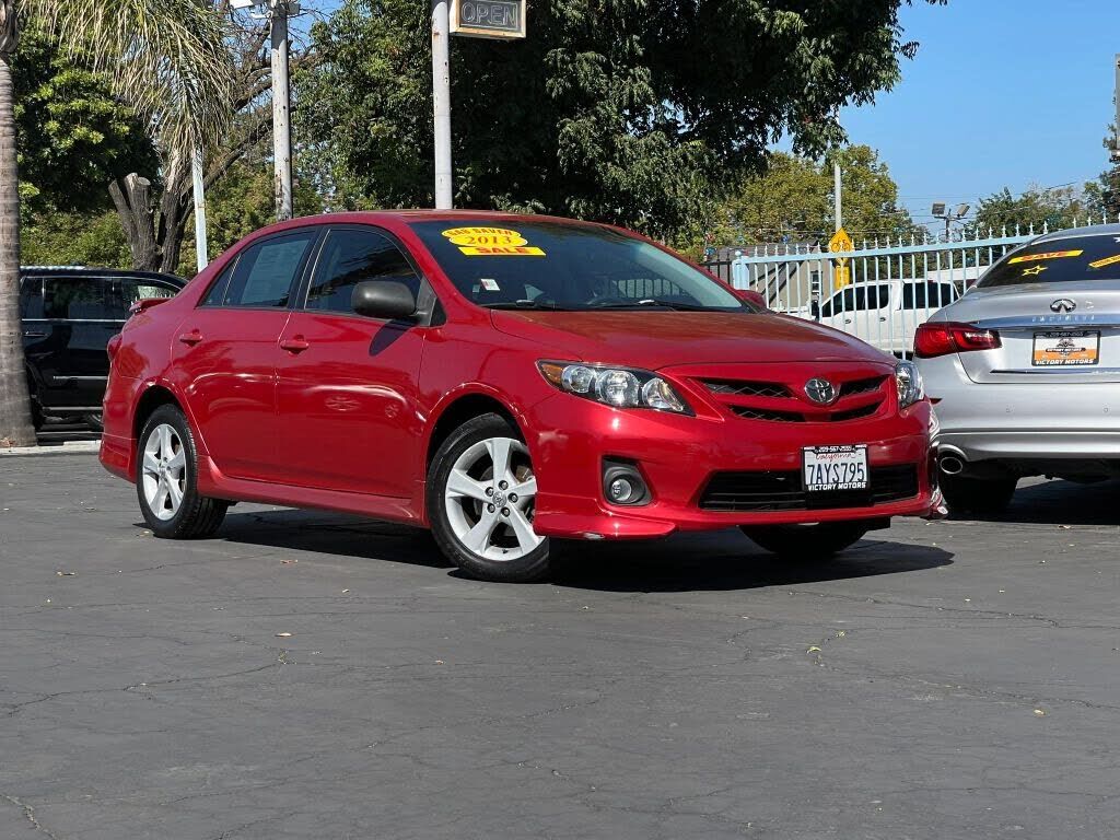 2013 TOYOTA Corolla