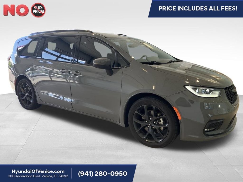 2023 CHRYSLER Pacifica
