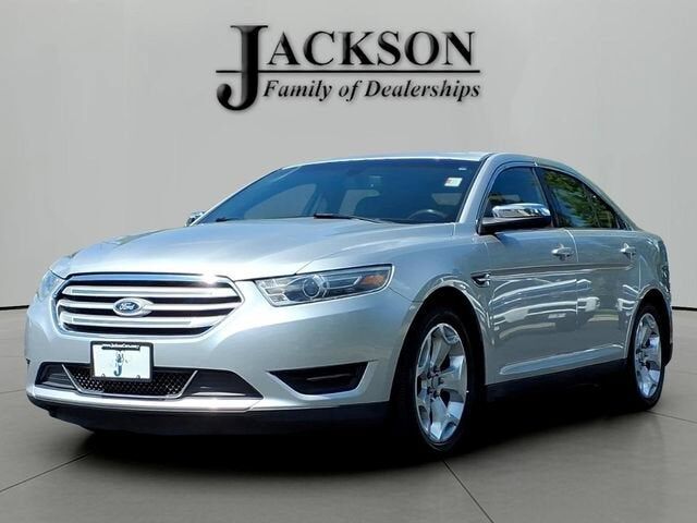 2016 FORD Taurus