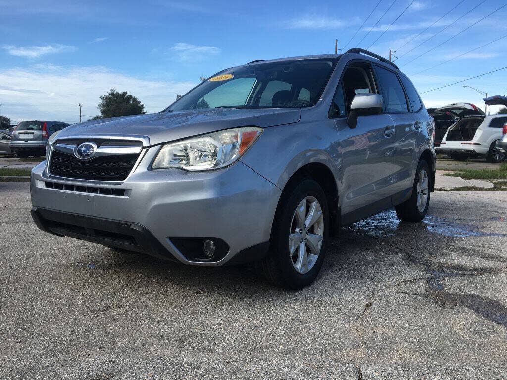 2016 SUBARU Forester