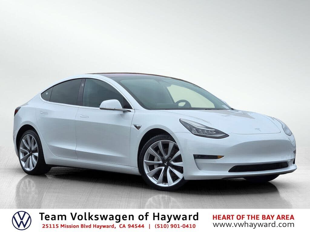 2018 TESLA Model 3