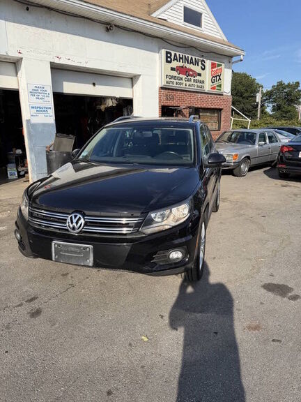 2012 VOLKSWAGEN Tiguan