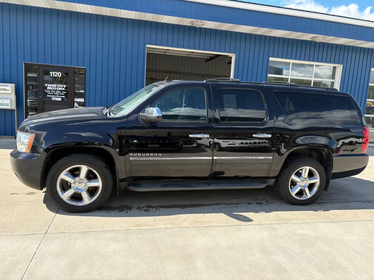 2013 CHEVROLET Suburban