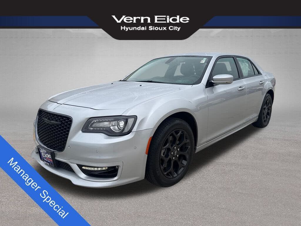 2022 CHRYSLER 300