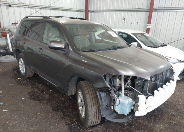 2010 TOYOTA Highlander