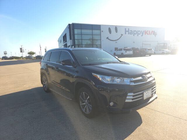 2019 TOYOTA Highlander