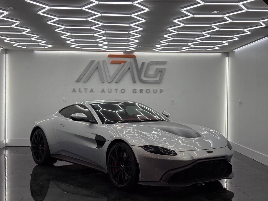 2019 ASTON MARTIN V8 Vantage