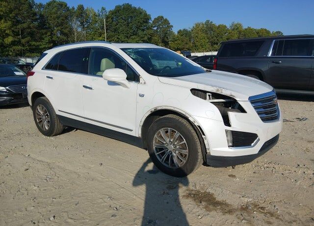 2017 CADILLAC XT5