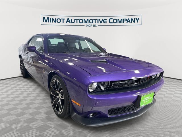 2016 DODGE Challenger
