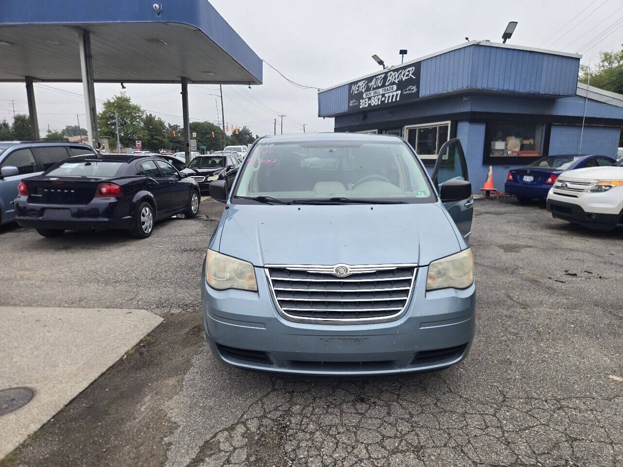 2010 CHRYSLER Town and Country