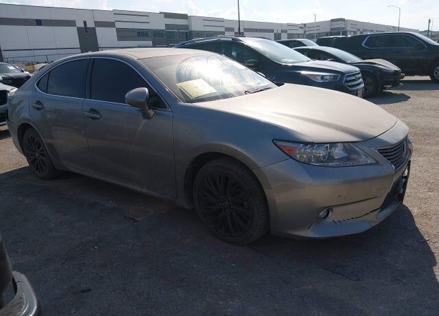 2015 LEXUS ES