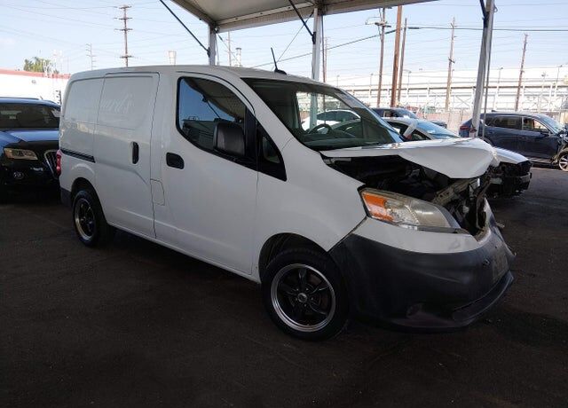 2014 NISSAN NV200