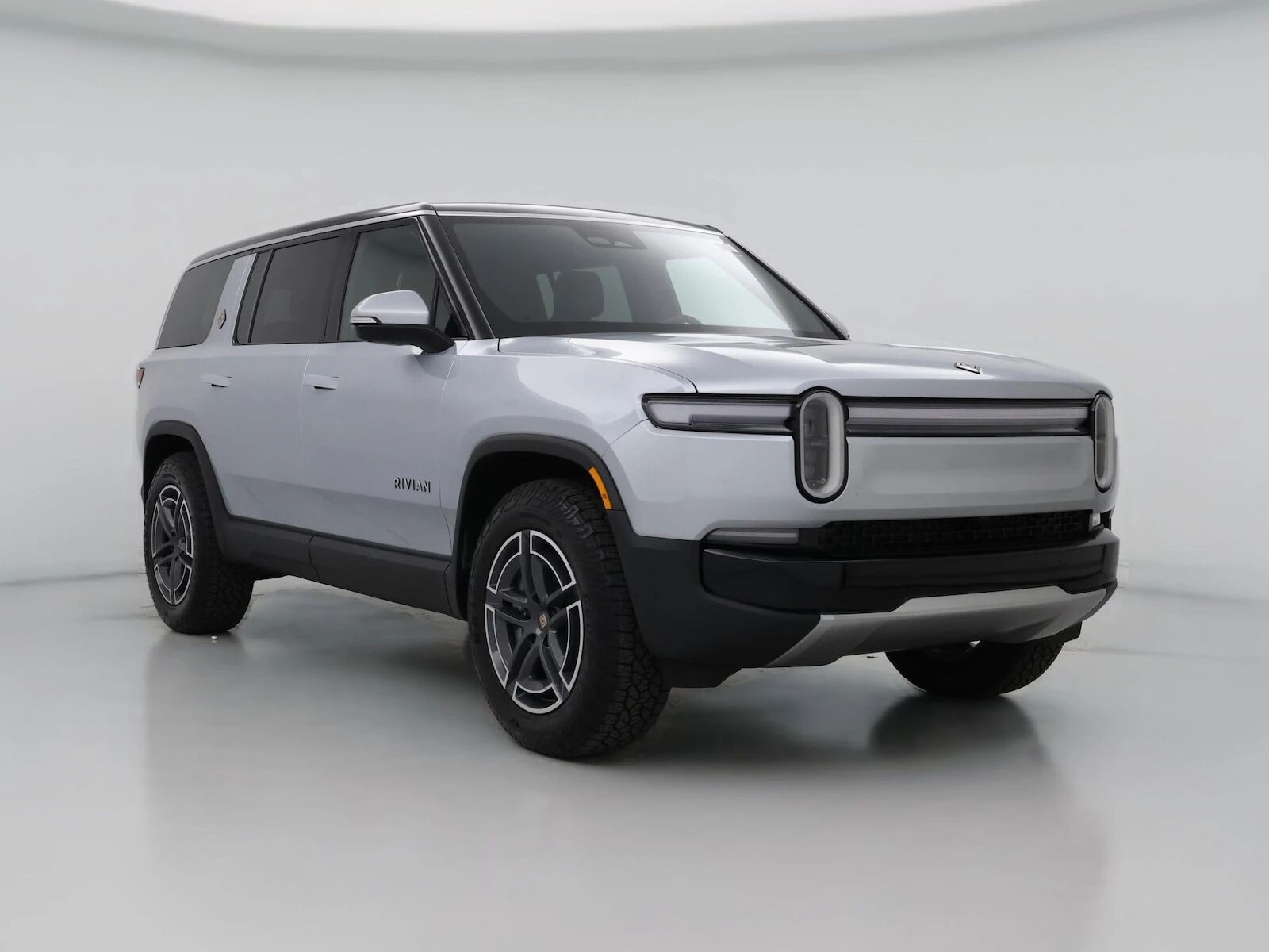 2026 RIVIAN R1S