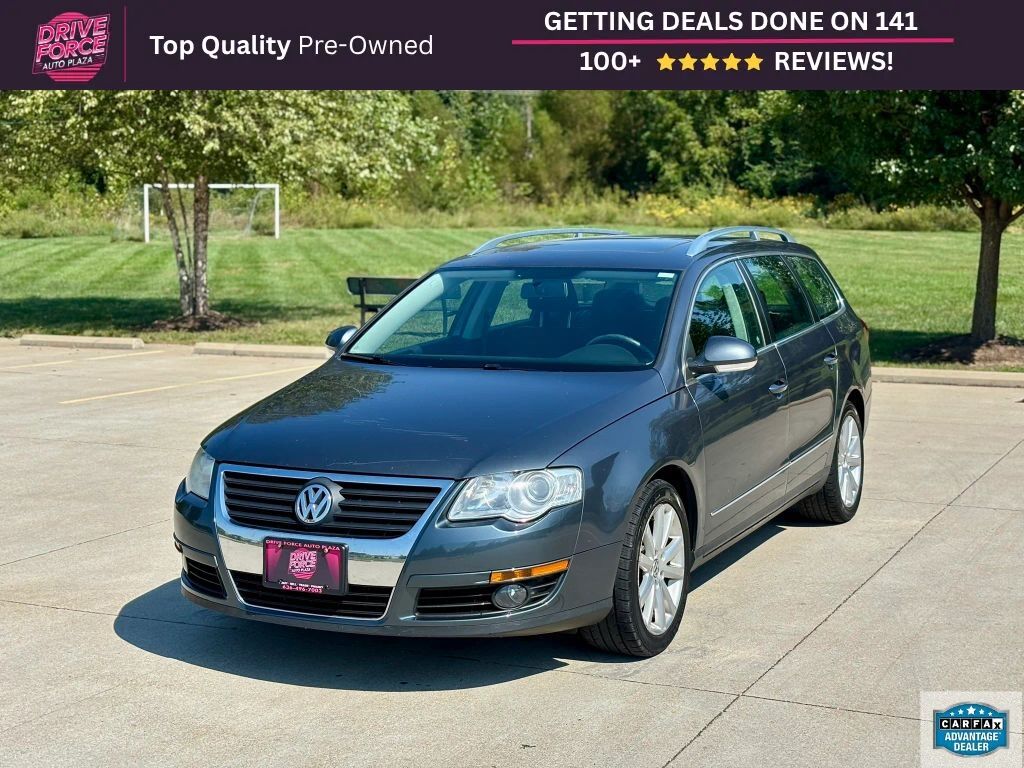 2010 VOLKSWAGEN Passat
