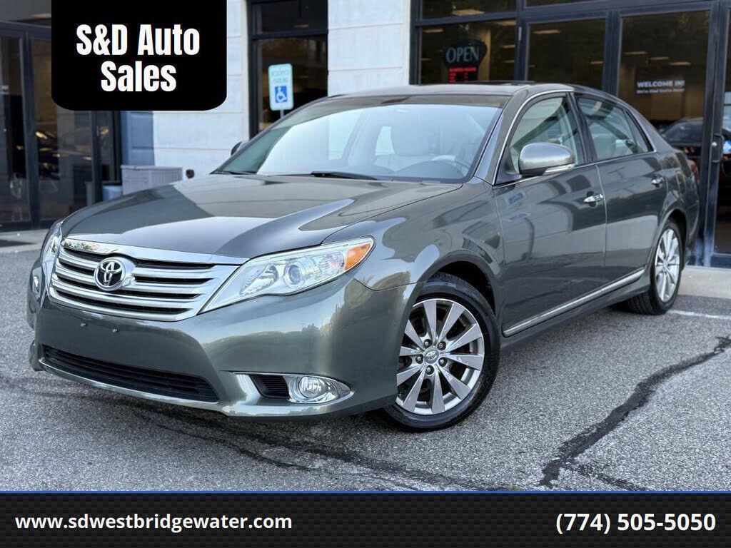 2011 TOYOTA Avalon