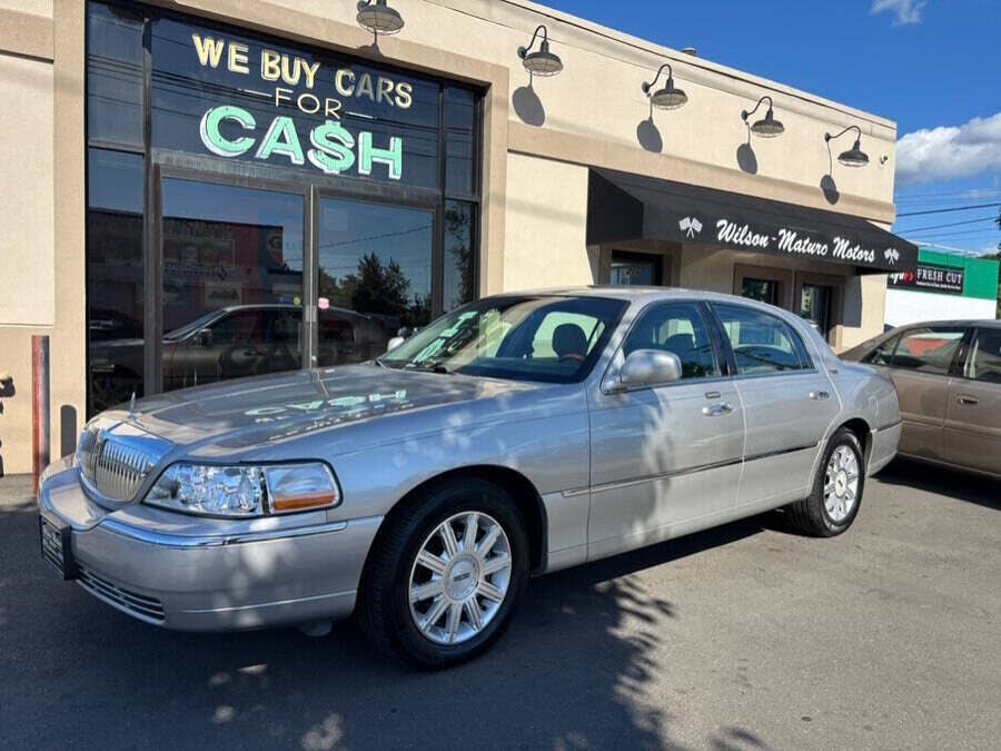 2007 LINCOLN Town Car
