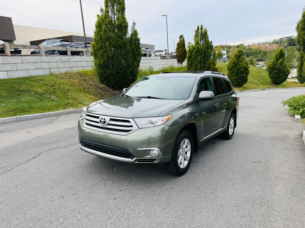 2011 TOYOTA Highlander