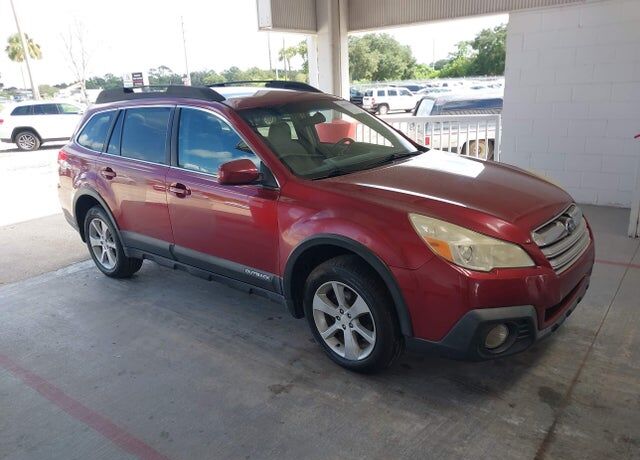 2014 SUBARU Outback