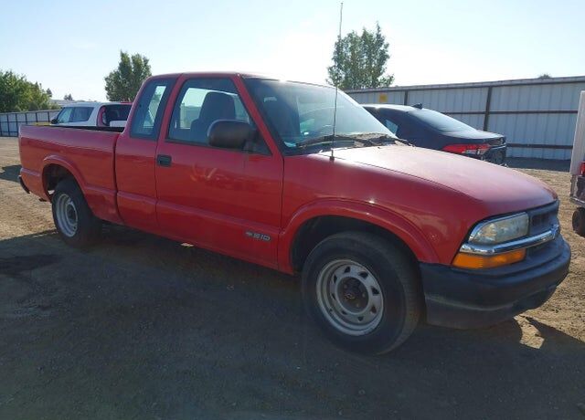 2002 CHEVROLET S-10 Pickup