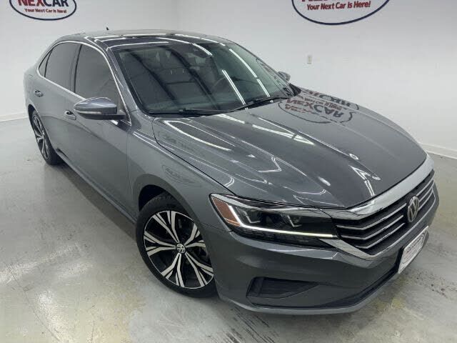 2022 VOLKSWAGEN Passat