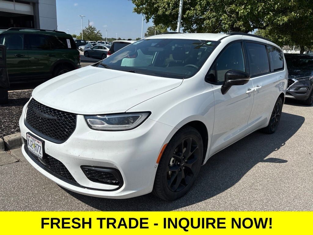 2024 CHRYSLER Pacifica