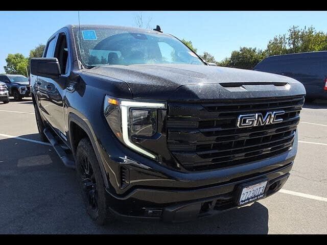 2023 GMC Sierra
