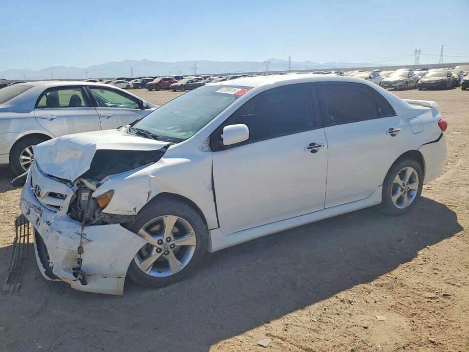 2013 TOYOTA Corolla
