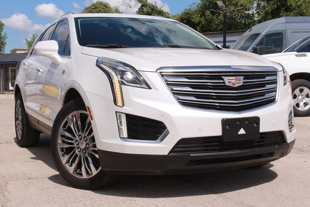 2017 CADILLAC XT5
