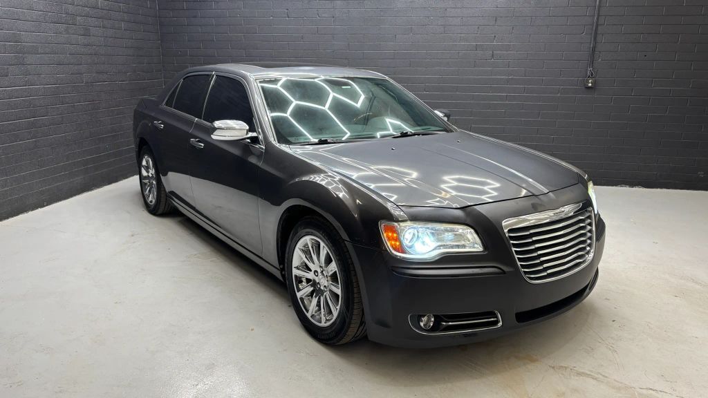 2013 CHRYSLER 300