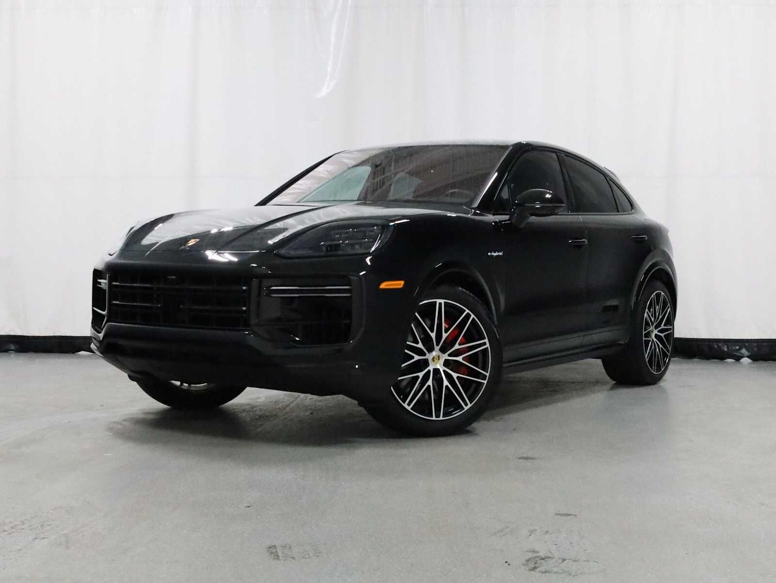 2024 PORSCHE Cayenne