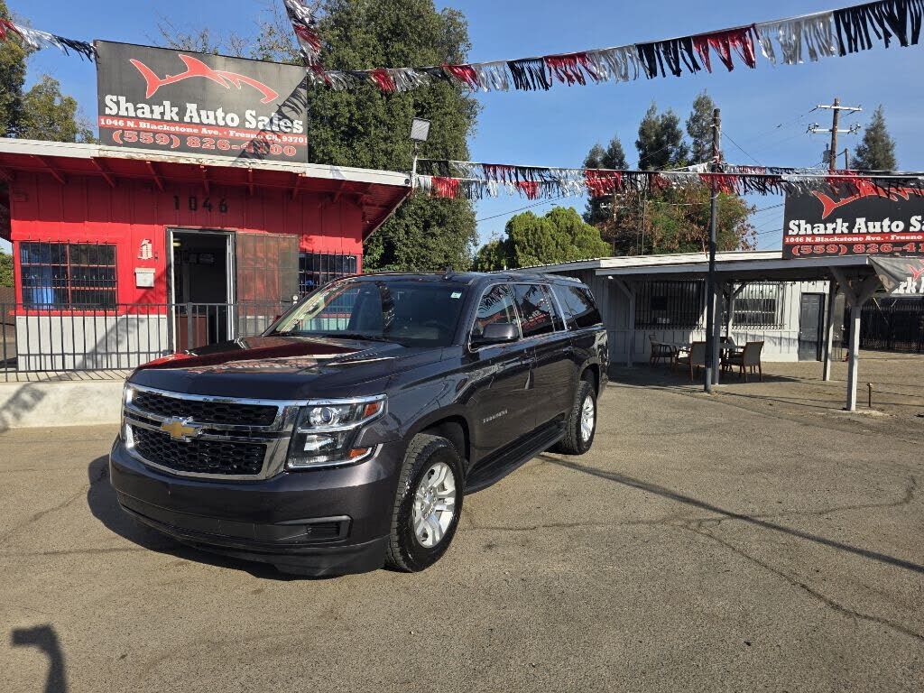 2017 CHEVROLET Suburban