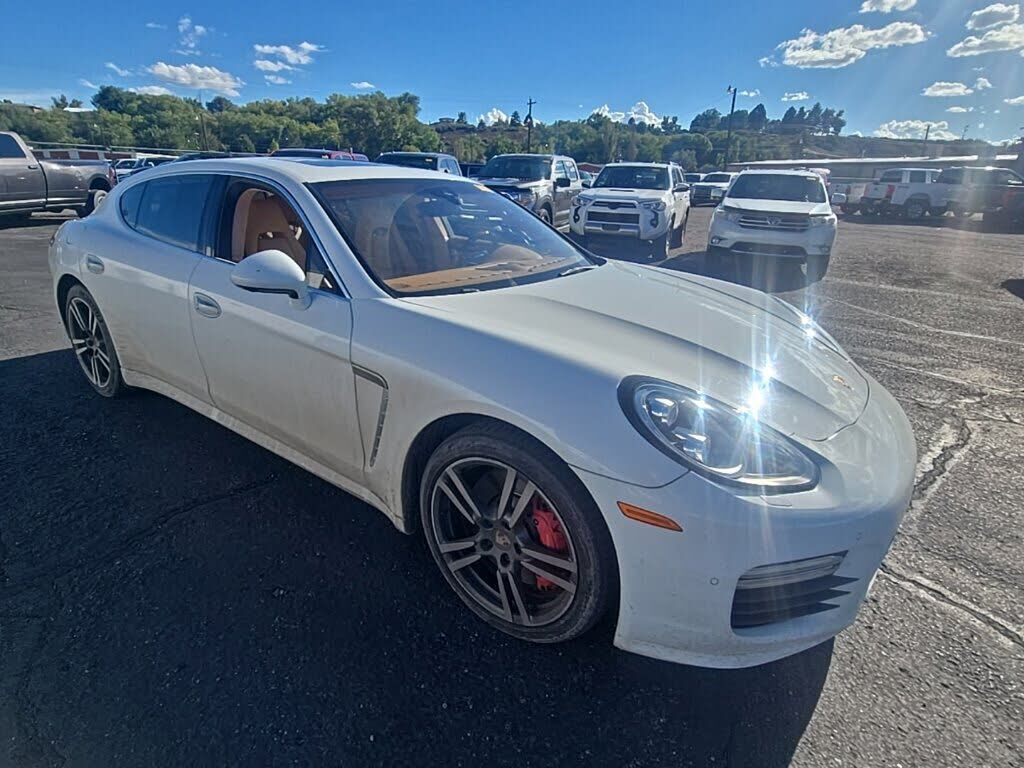 2014 PORSCHE Panamera