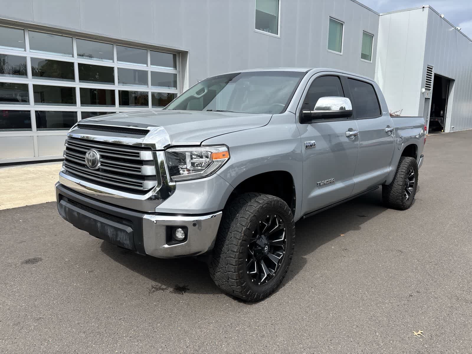 2020 TOYOTA Tundra
