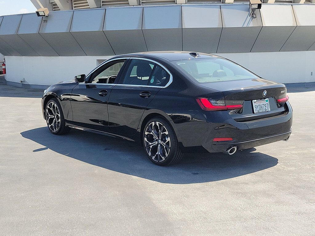 2026 BMW 330i