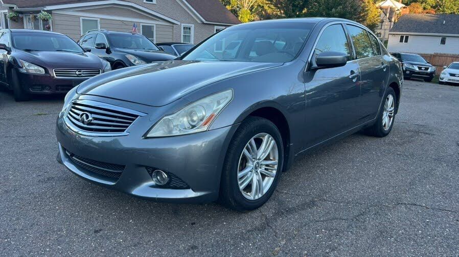 2011 INFINITI G25