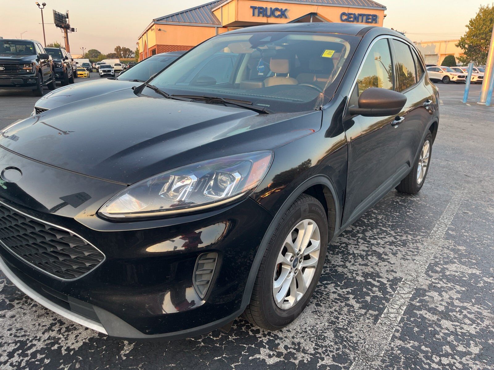 2022 FORD Escape