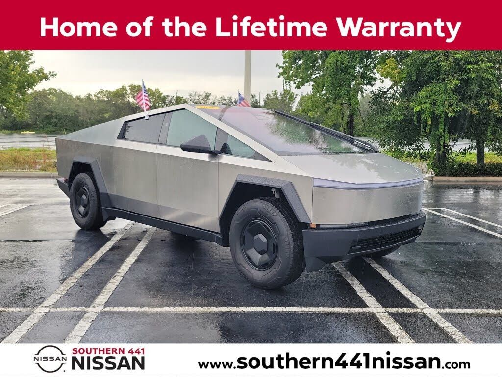 2026 TESLA Cybertruck