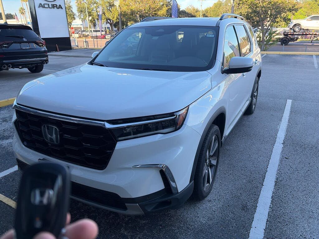 2023 HONDA Pilot