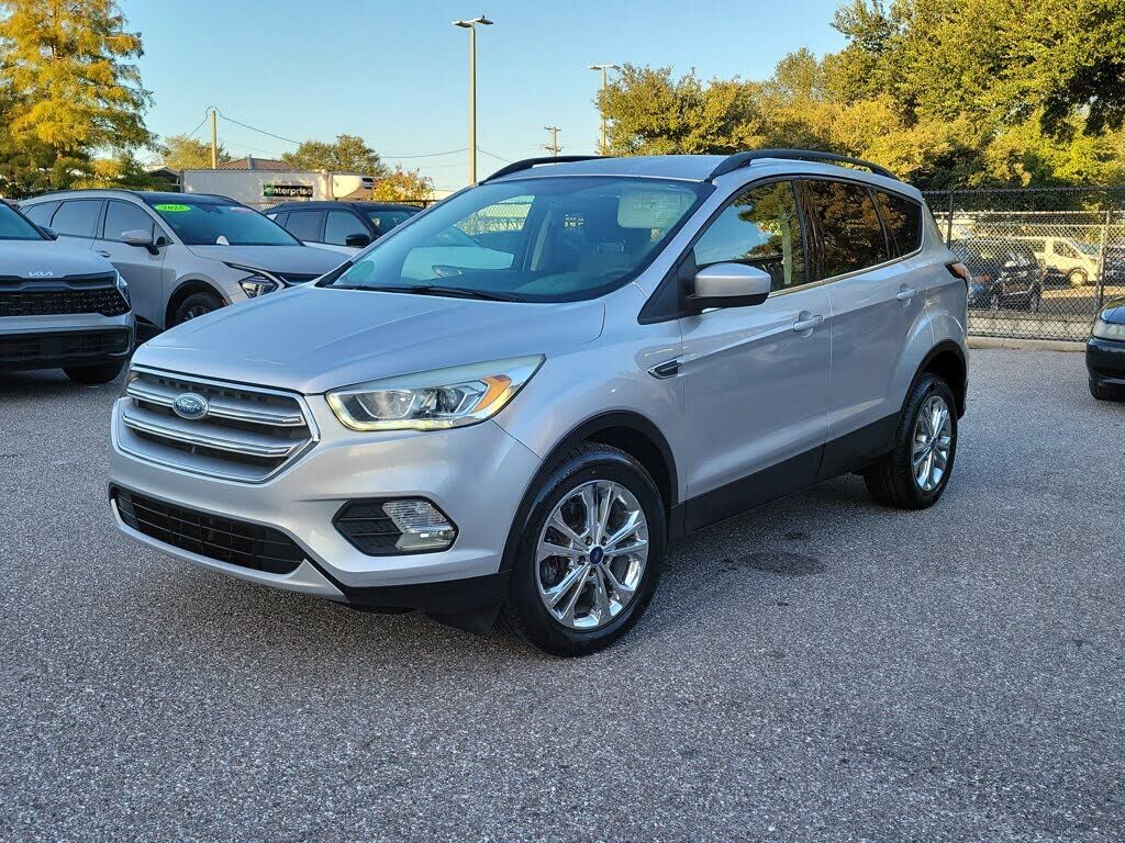 2017 FORD Escape