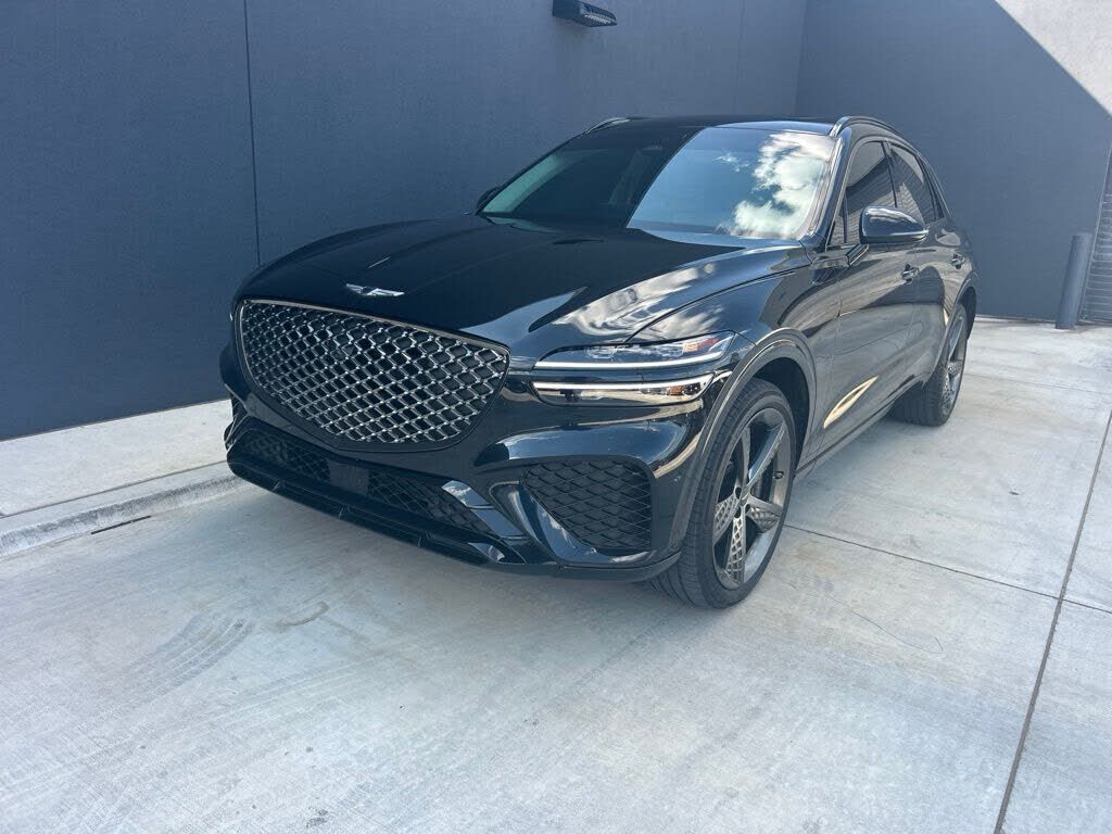 2025 GENESIS GV70