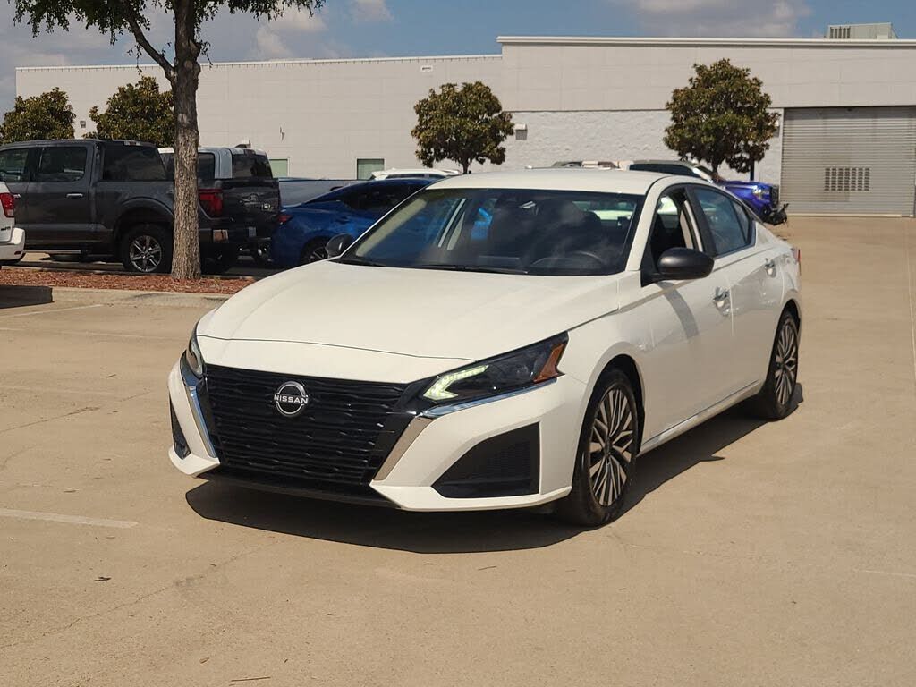 2025 NISSAN Altima