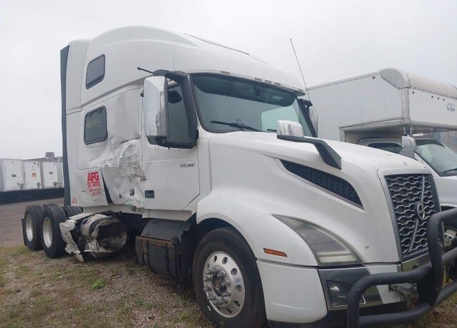 2019 VOLVO TRUCK VNL