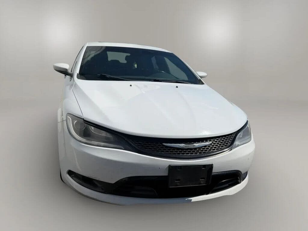 2016 CHRYSLER 200