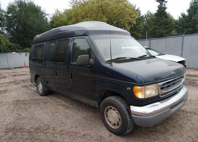 2001 FORD E-150
