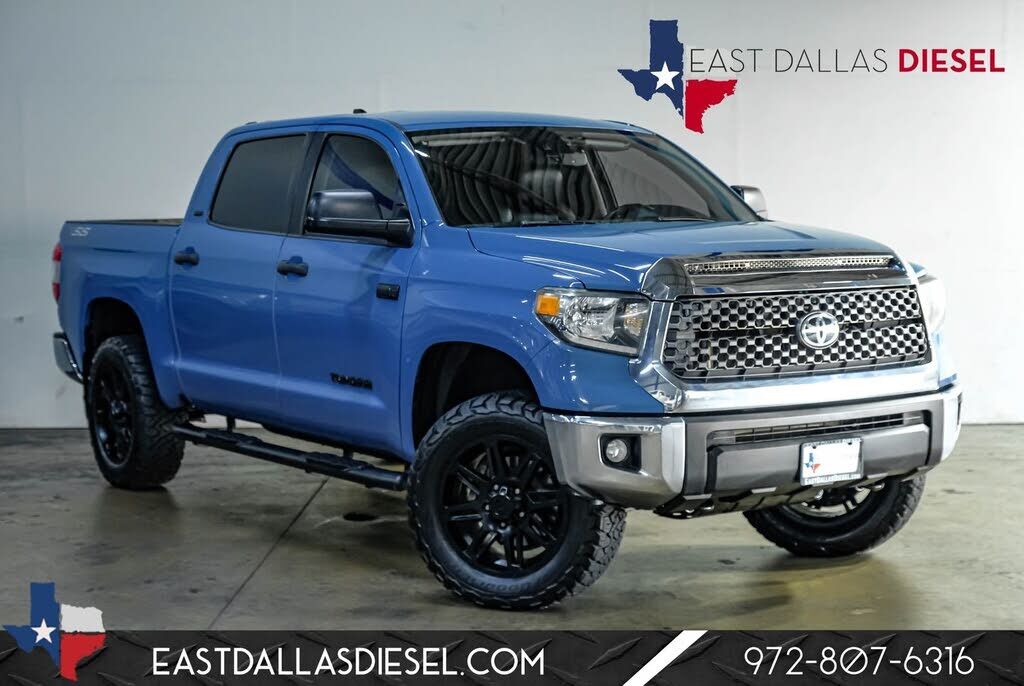 2020 TOYOTA Tundra