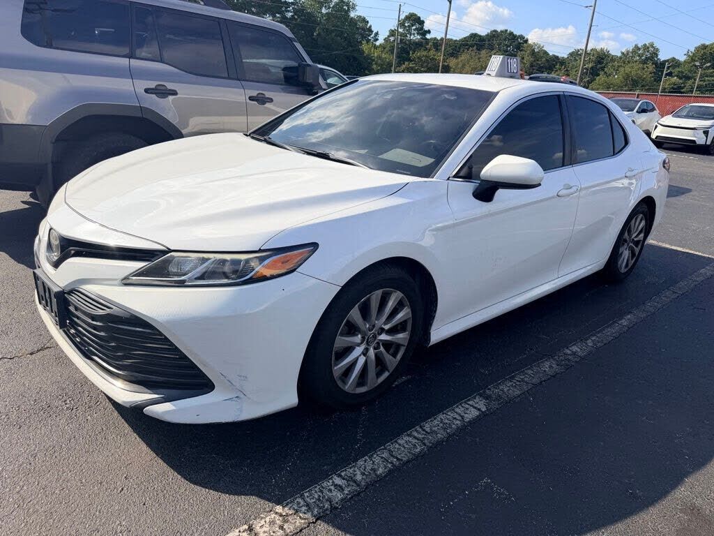 2019 TOYOTA Camry