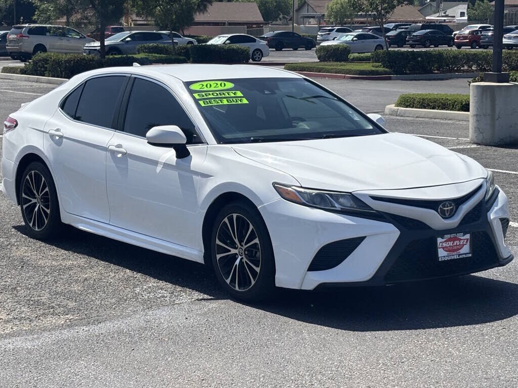 2020 TOYOTA Camry