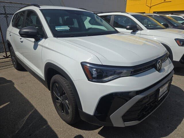 2026 VOLKSWAGEN Taos